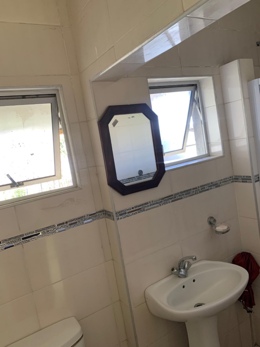 5 Bedroom Property for Sale in Baysville Eastern Cape